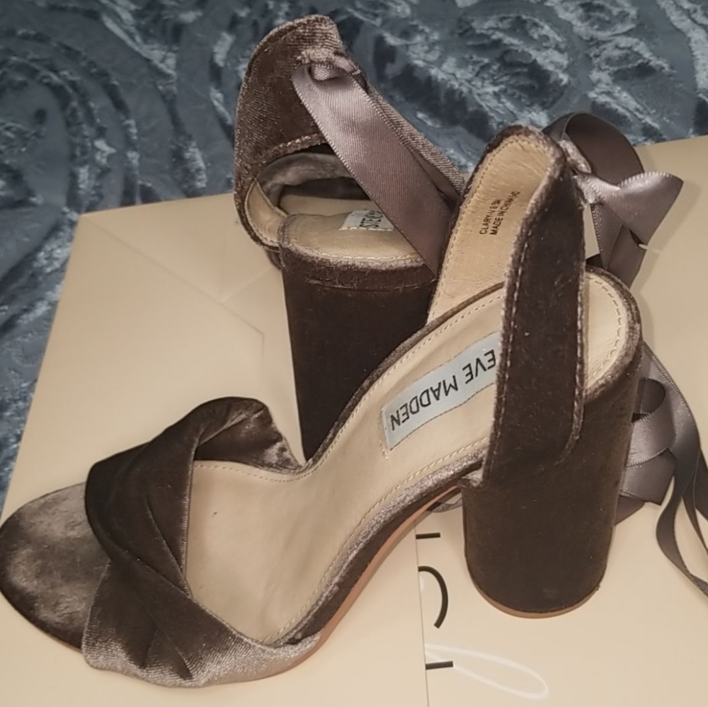 Steve Madden 8.5M Taupe